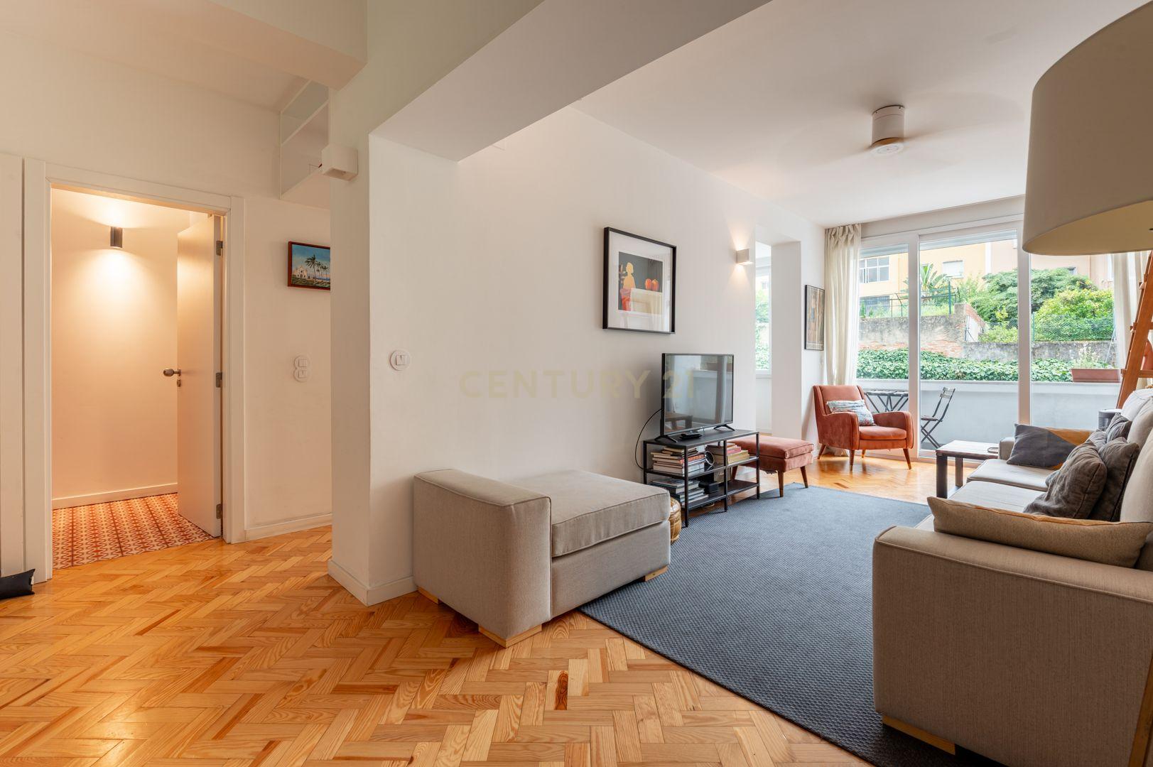 Fotografia 10 de Apartamento T3 Duplex Remodelado em Alvalade