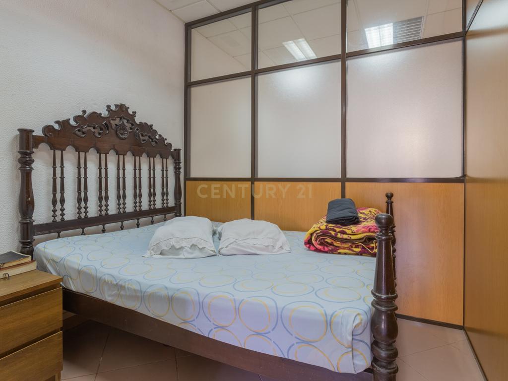 Apartamento Remodelado em Corroios, Seixal T3 + 3, garagem e Terraço - Image 40