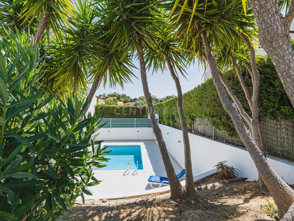 Moradia com 3 Quartos com Piscina - Urbanização Quinta do Rogel - Alcantarilha - Algarve - Image 34