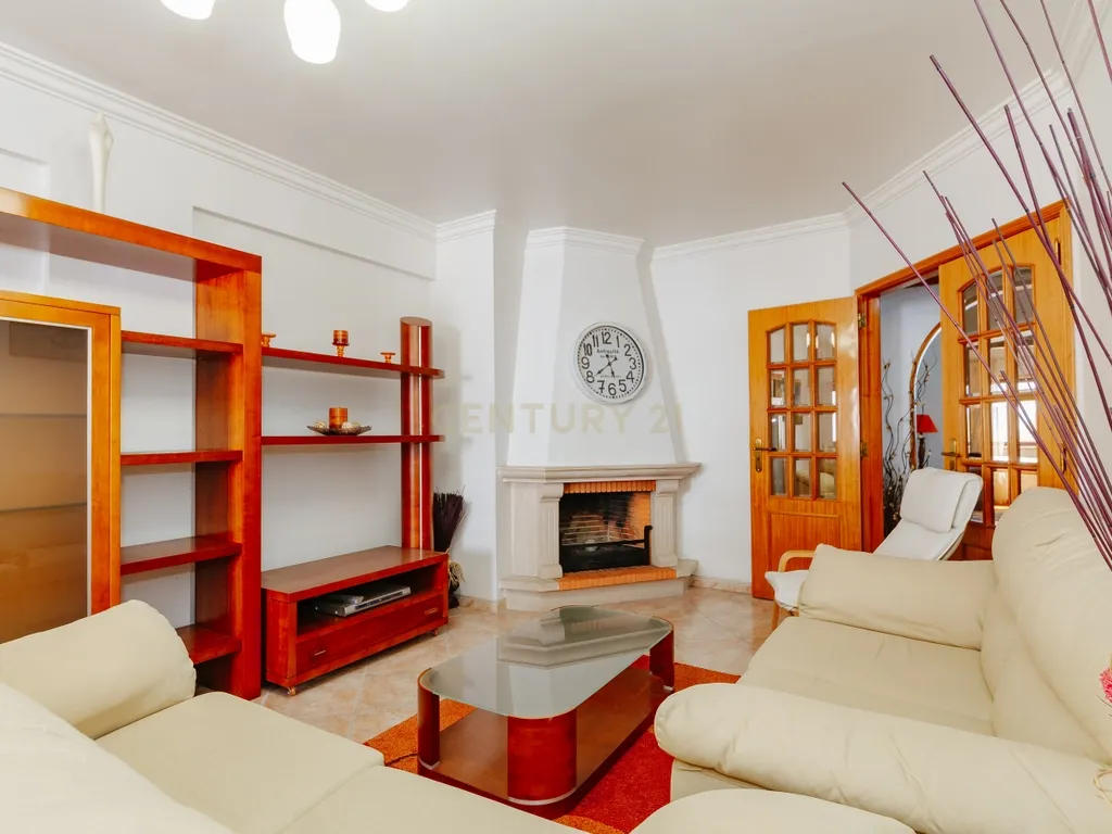Apartamento T2 para arrendamento na Póvoa de Santa Iria - Image 10