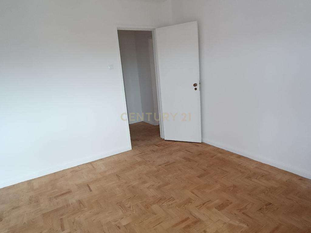 Apartamento 4 assoalhadas (T3) nos Olivais. Conforto e conveniência no coração da cidade - Image 19
