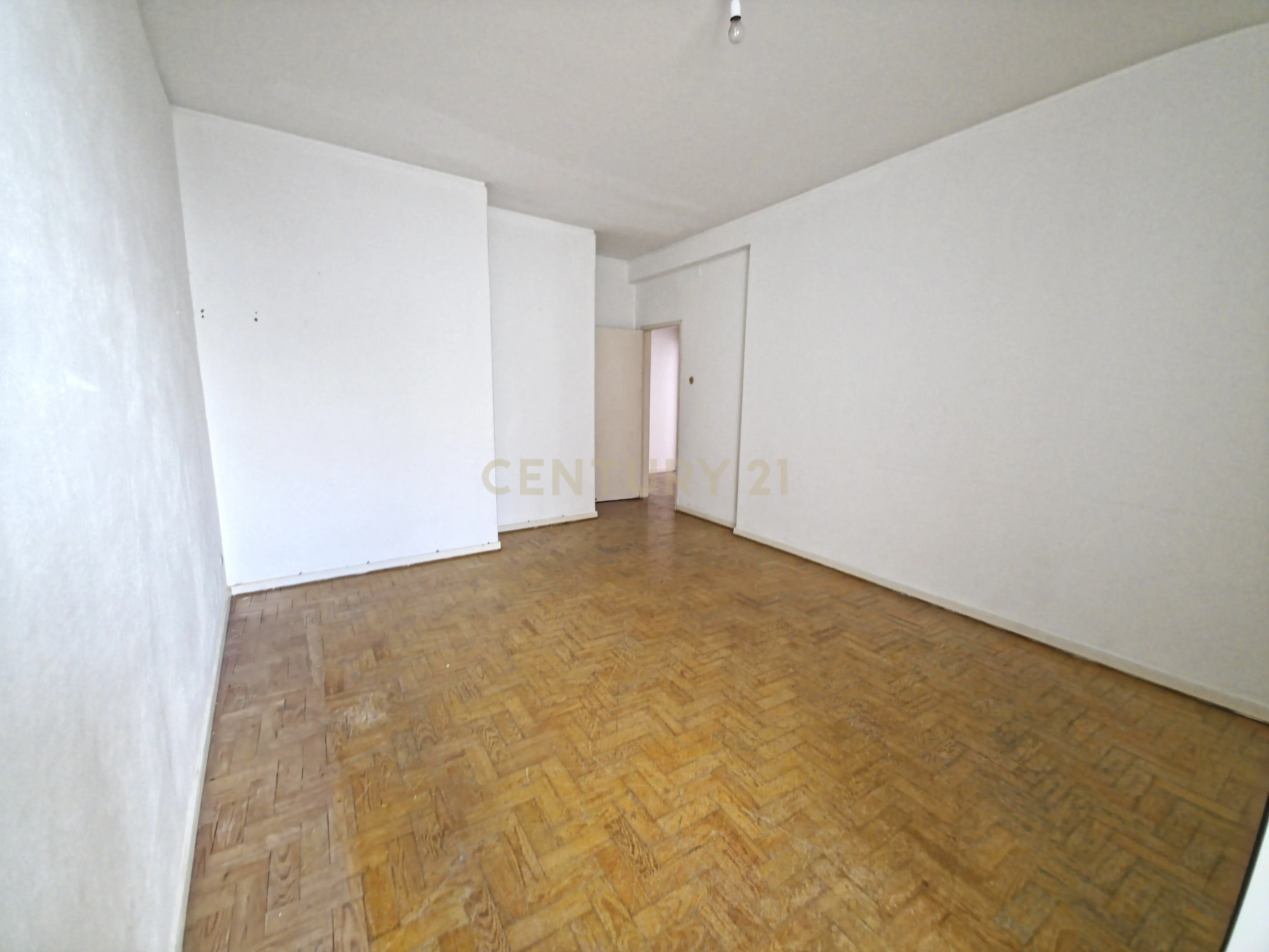 Apartamento T2 no Centro de Peniche - Image 1
