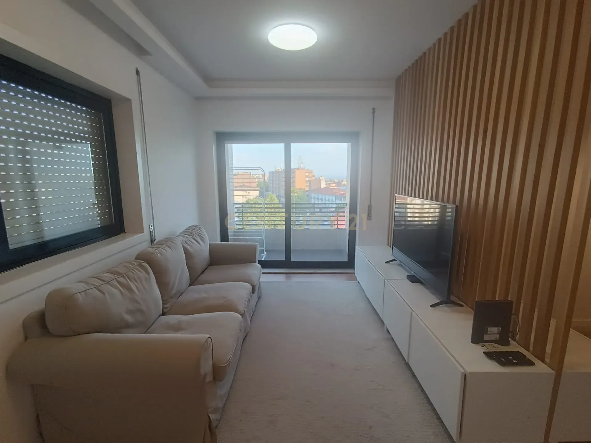 Apartamento mobilado com dois quartos e vista para o mar e para o Porto de Leixões em Leça da Palmeira, Matosinhos - Image 3