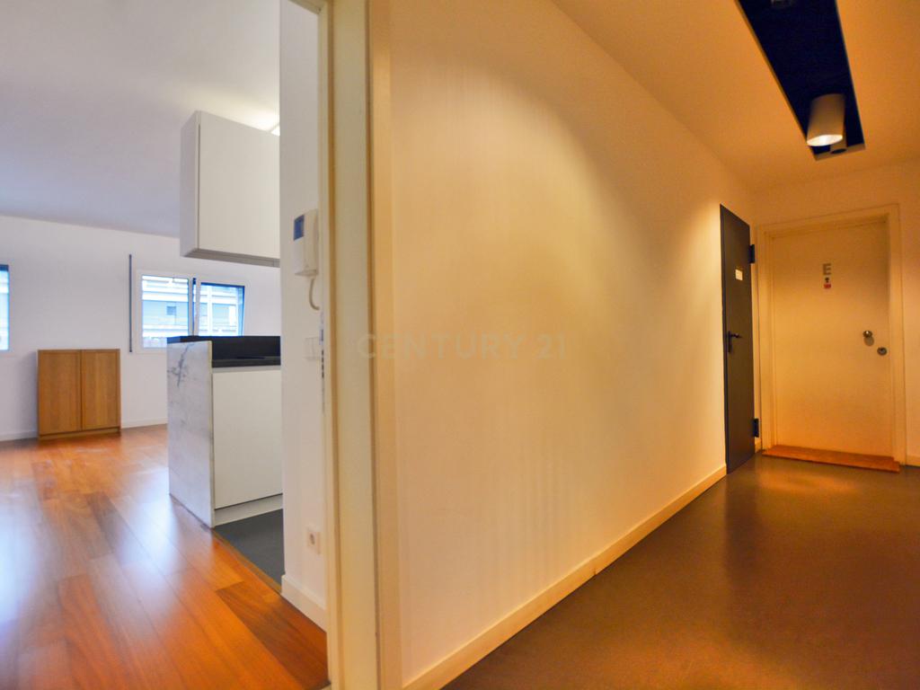 Apartamento T0 Parque das Nações - Image 18