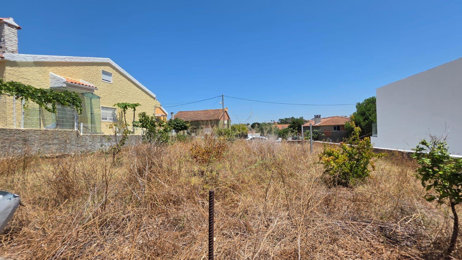 Land for sale in Almada, Portugal — €135,000