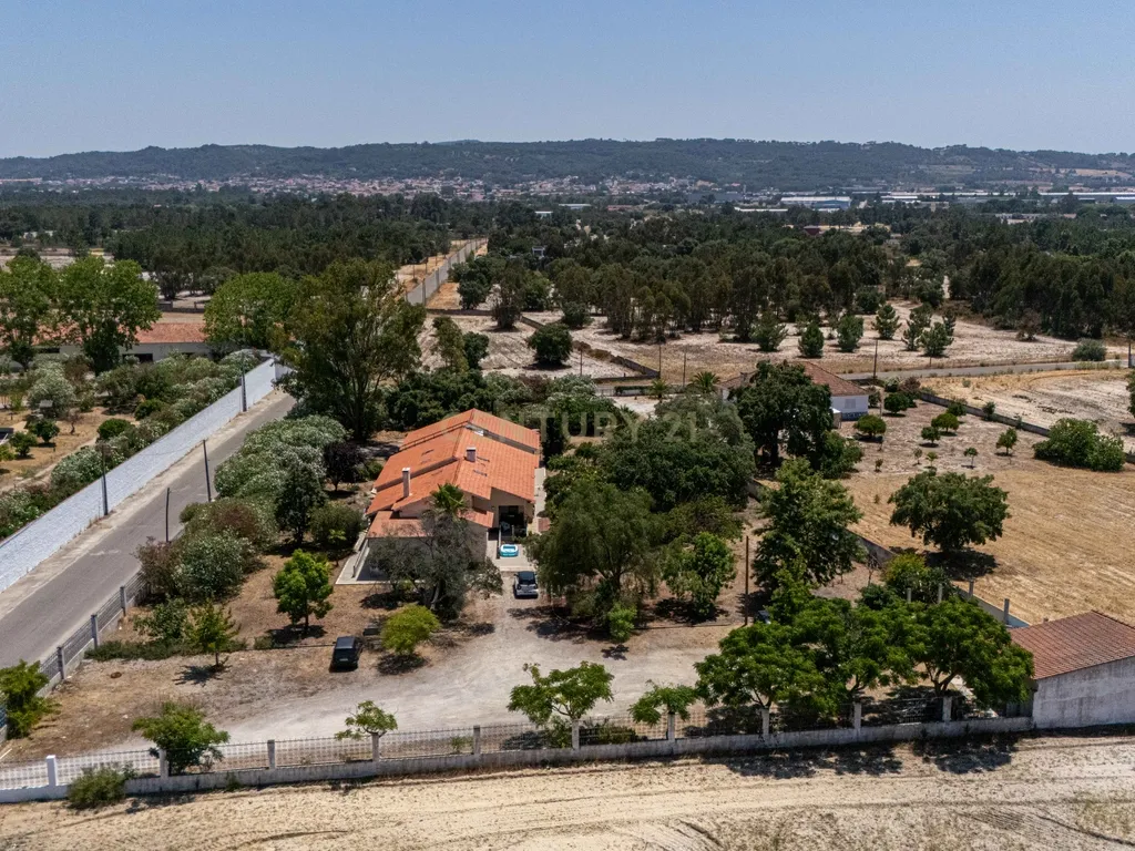 Moradia Exclusiva para Investimento em Quinta do Anjo, Palmela - Image 96