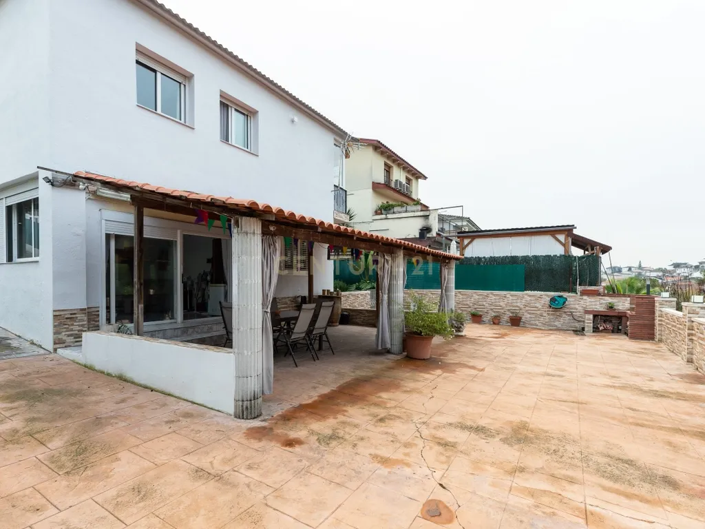 Casa independent amb piscina i amplis espais a Cal Artigues, Lliçà d’Amunt - Image 51