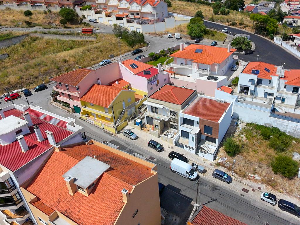 MORADIA NOVA A ESTREAR EM ODIVELAS / CANEÇAS - Image 32