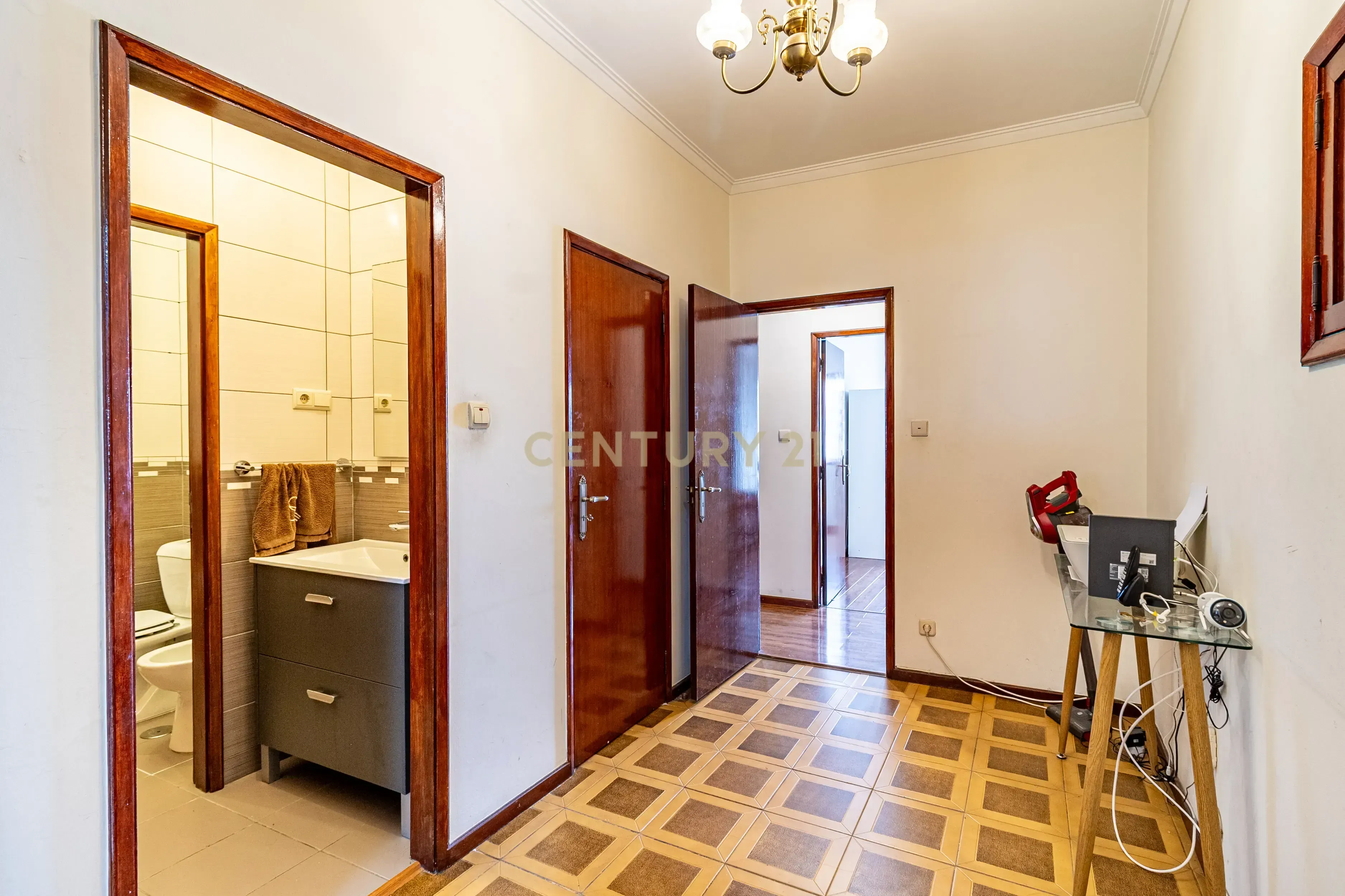 APARTAMENTO T3 PARA ARRENDAMENTO NO FUJACAL - Image 9