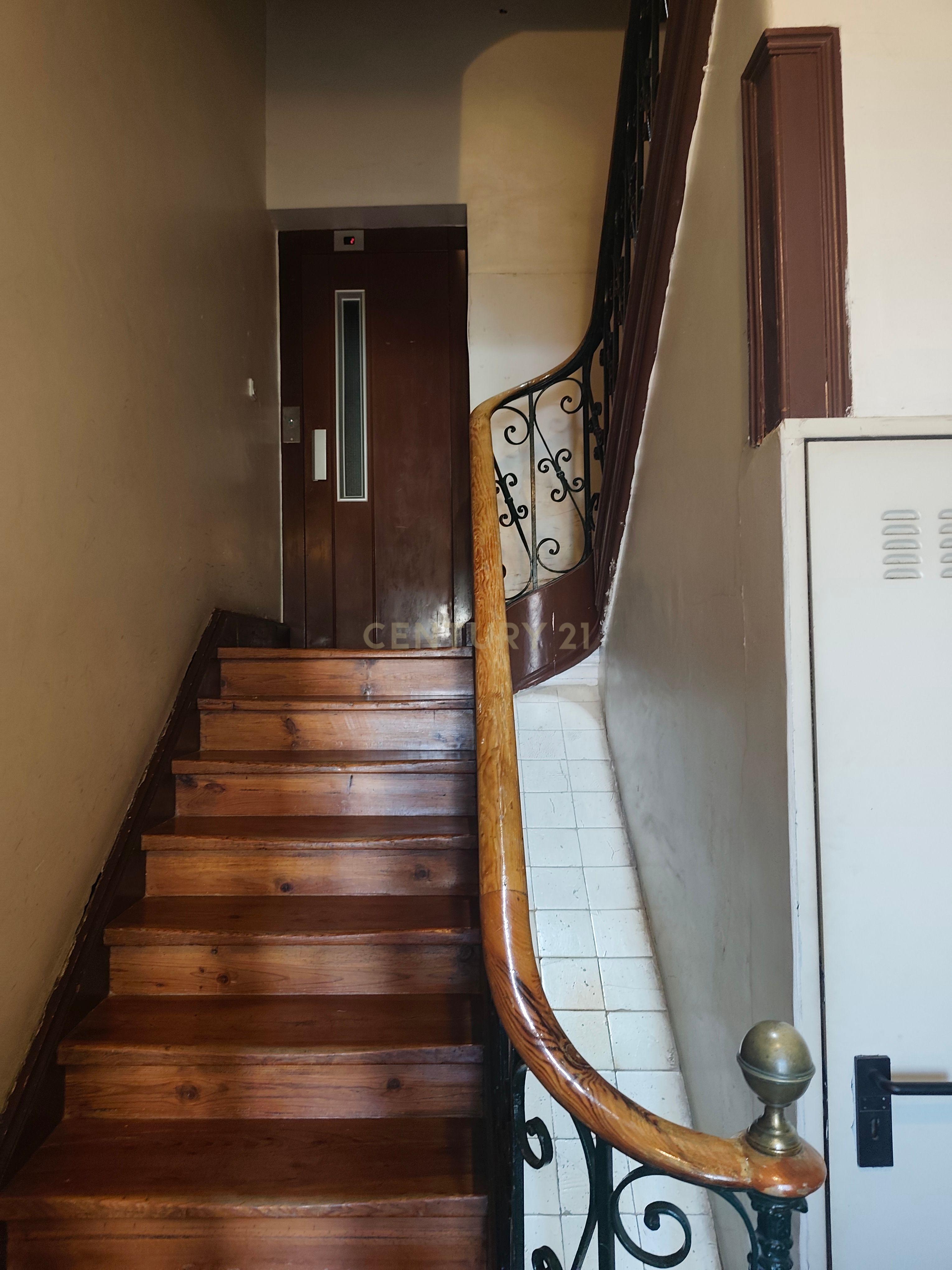 Fotografia 6 de Espectacular apartamento renovado mantendo fielmente os traços originais em Santo António, Lisboa