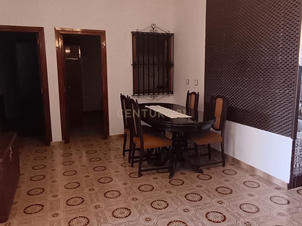 Espetacular T4 com Terraço e Garagem em Sevilla - 215.000€ - Image 5