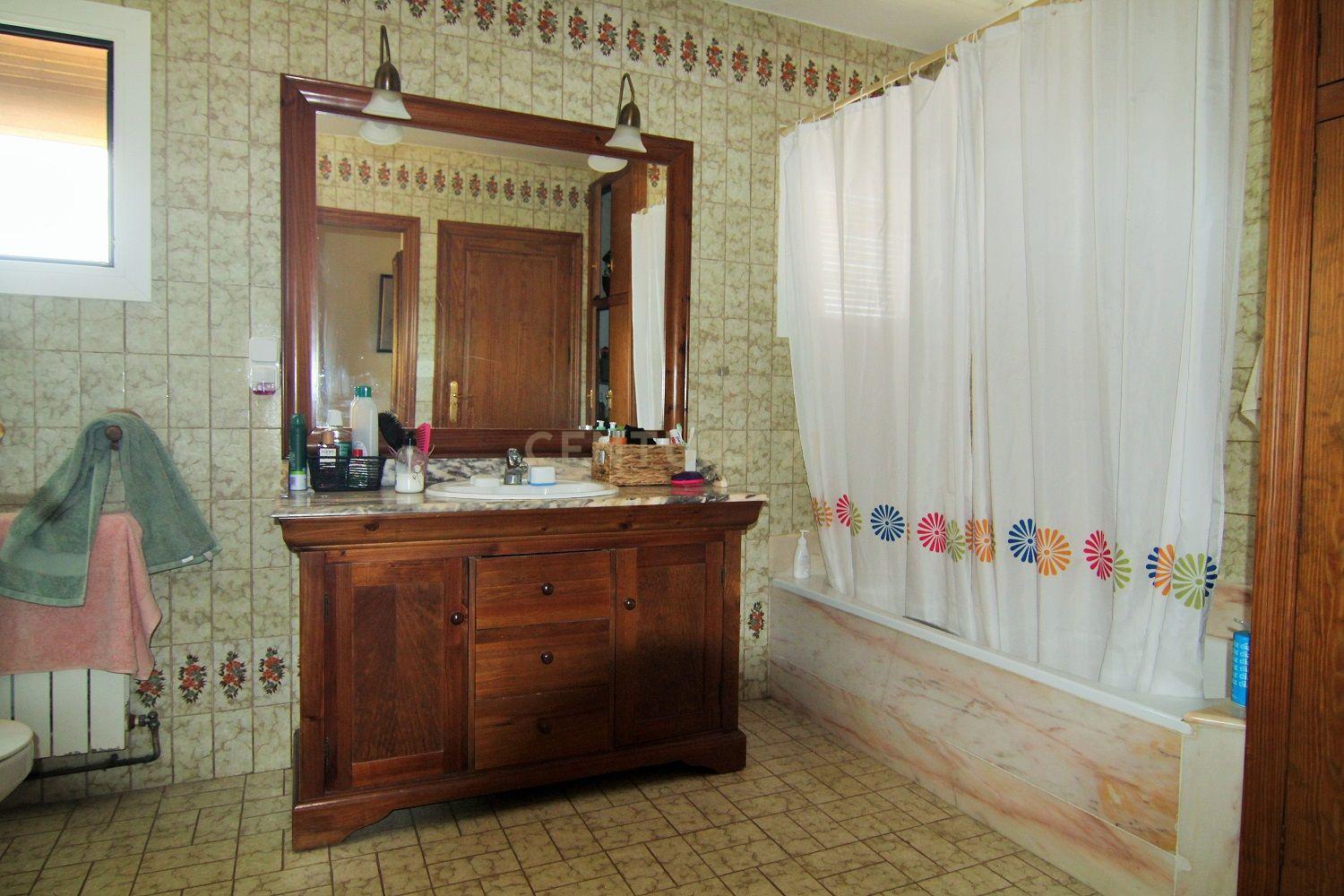 undefined - Image 21