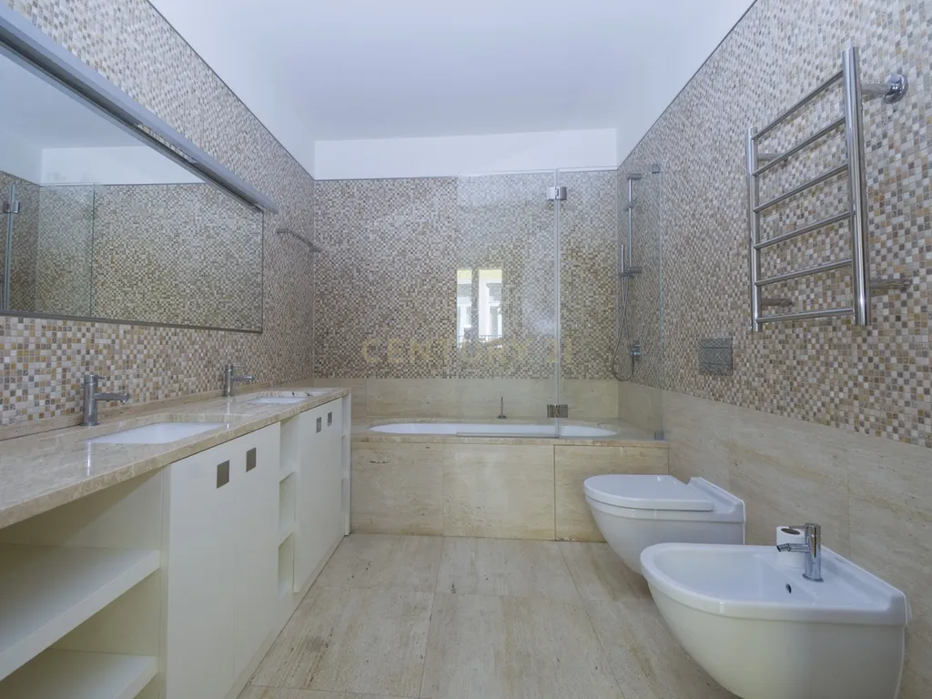 Apartamento T2 de Charme para Arrendamento na Avenida da Liberdade - Image 15