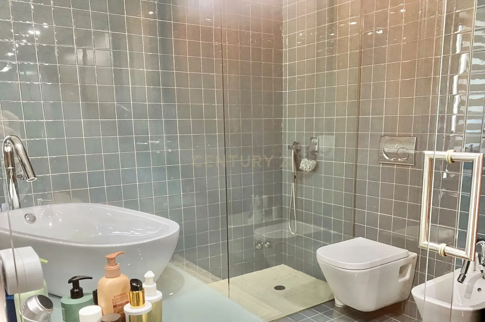 Luxuosa Moradia Isolada T3 em Guimarães com Vista para a Montanha - Image 21