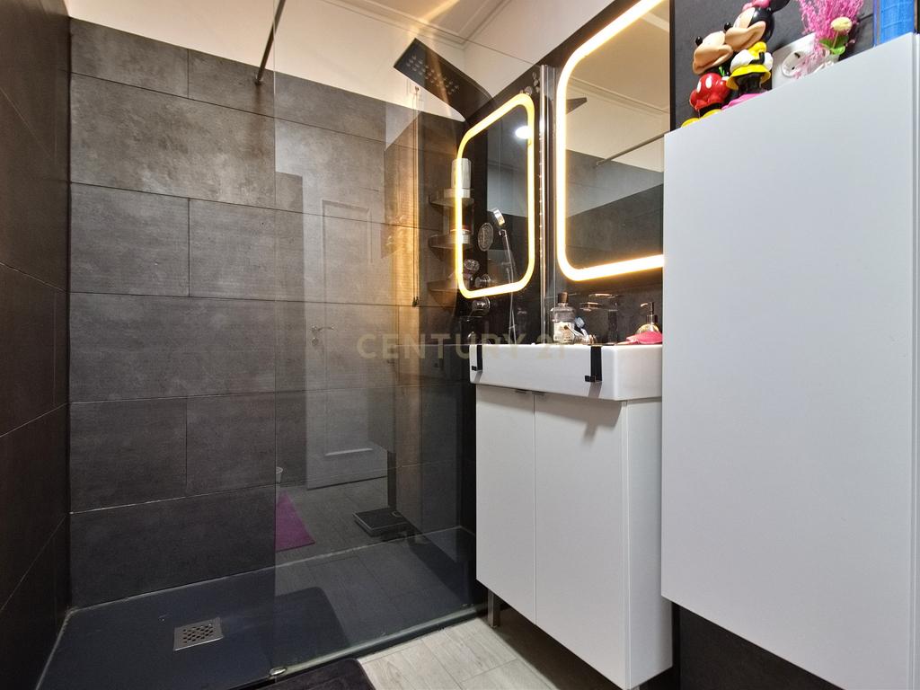 Apartamento T6 com Terraço e Vista 360º em Campolide - 314m² - Image 24