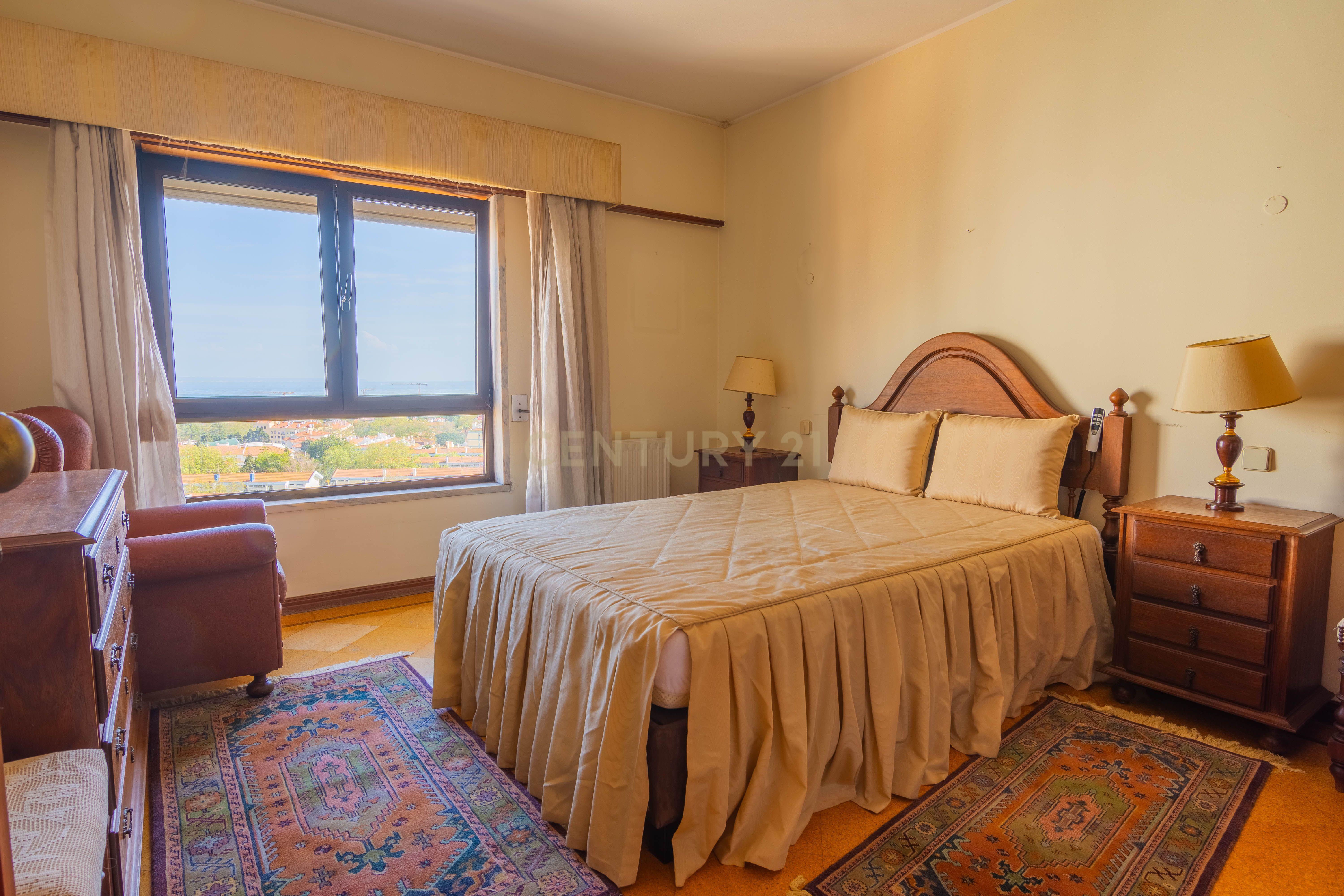 Apartamento T3 em Cascais com Vista Mar e Terraço - Image 16