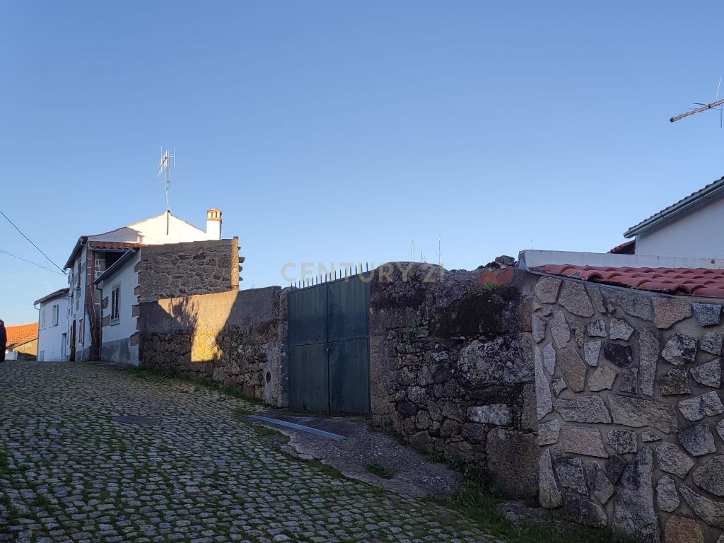 Moradia em Banda, localizada em Proença-a-Velha, Idanha-a-Nova - Image 2