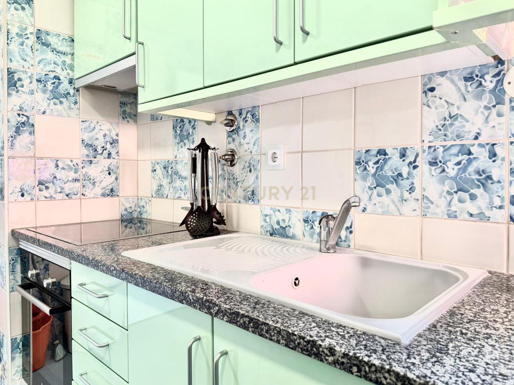 Apartamento T1, na 1a linha sobre a Marina de Albufeira, com garagem e piscina. - Image 15