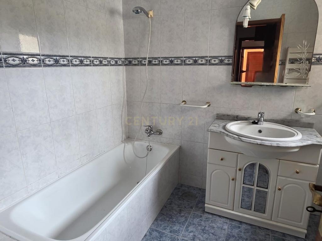 Apartamento T2 Alpendorada - Marco de Canaveses - Image 17