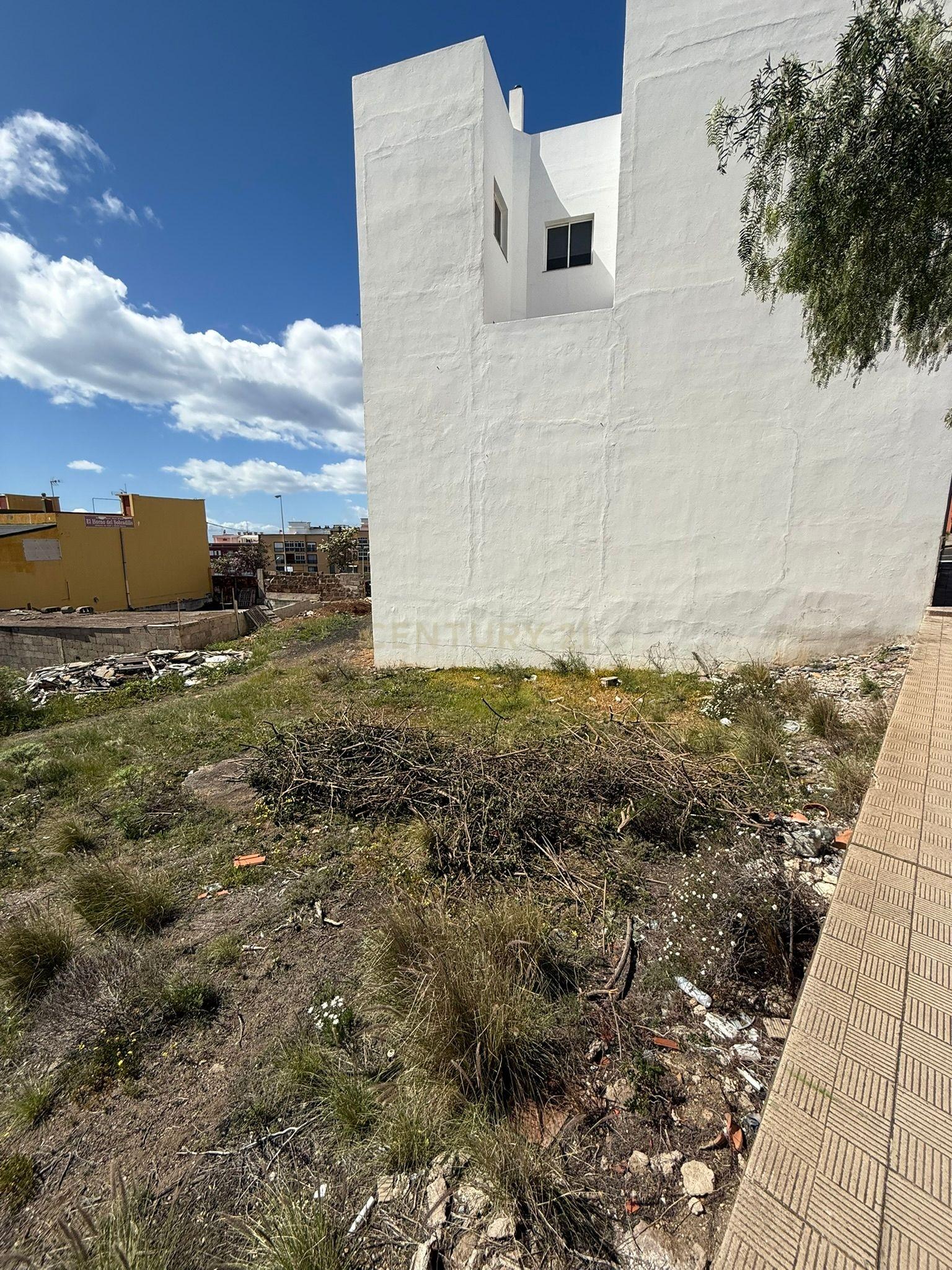 Terreno urbano em El Sobradillo – 550 m² para construir em grande - Image 10