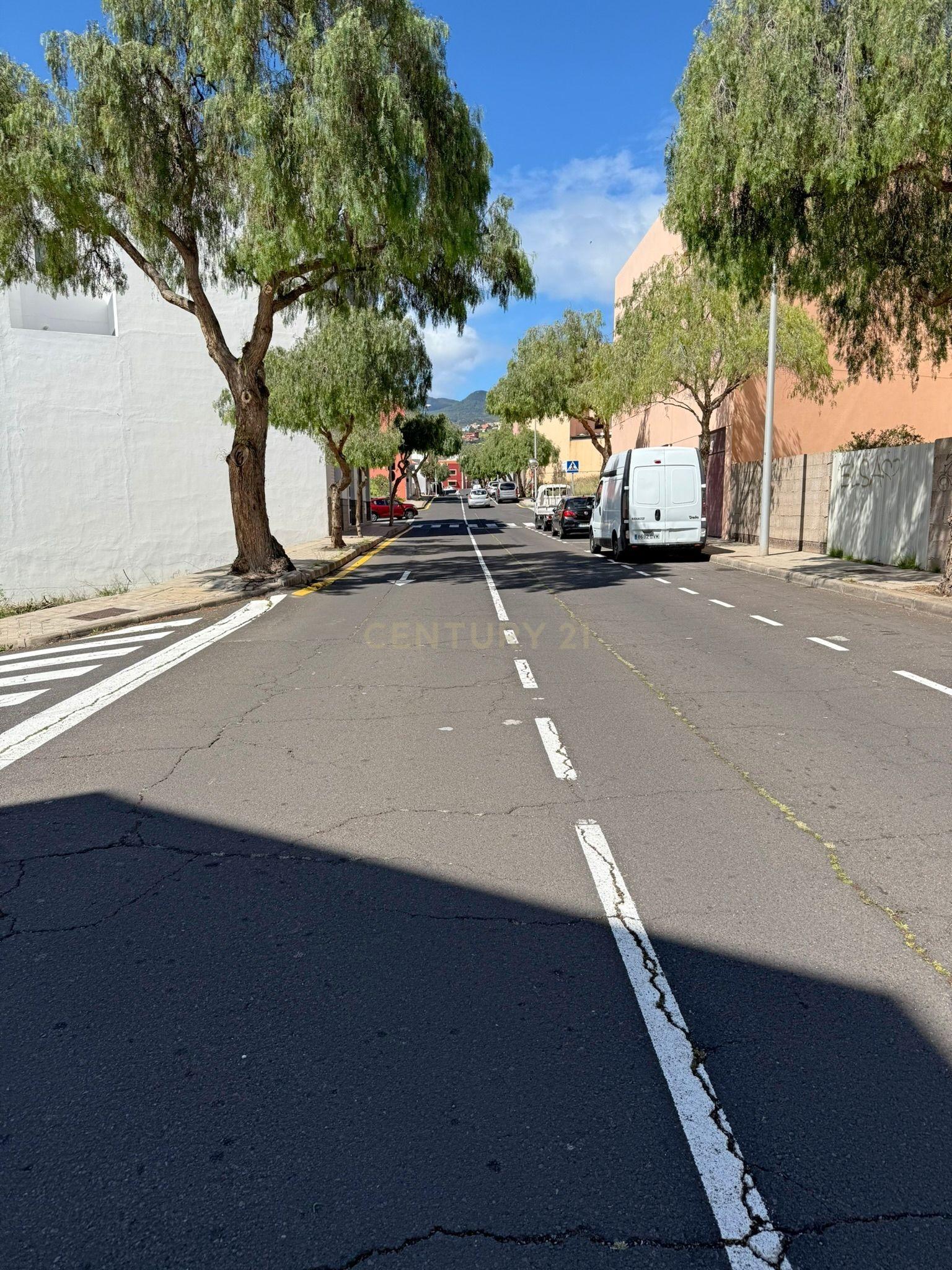 Terreno urbano em El Sobradillo – 550 m² para construir em grande - Image 12