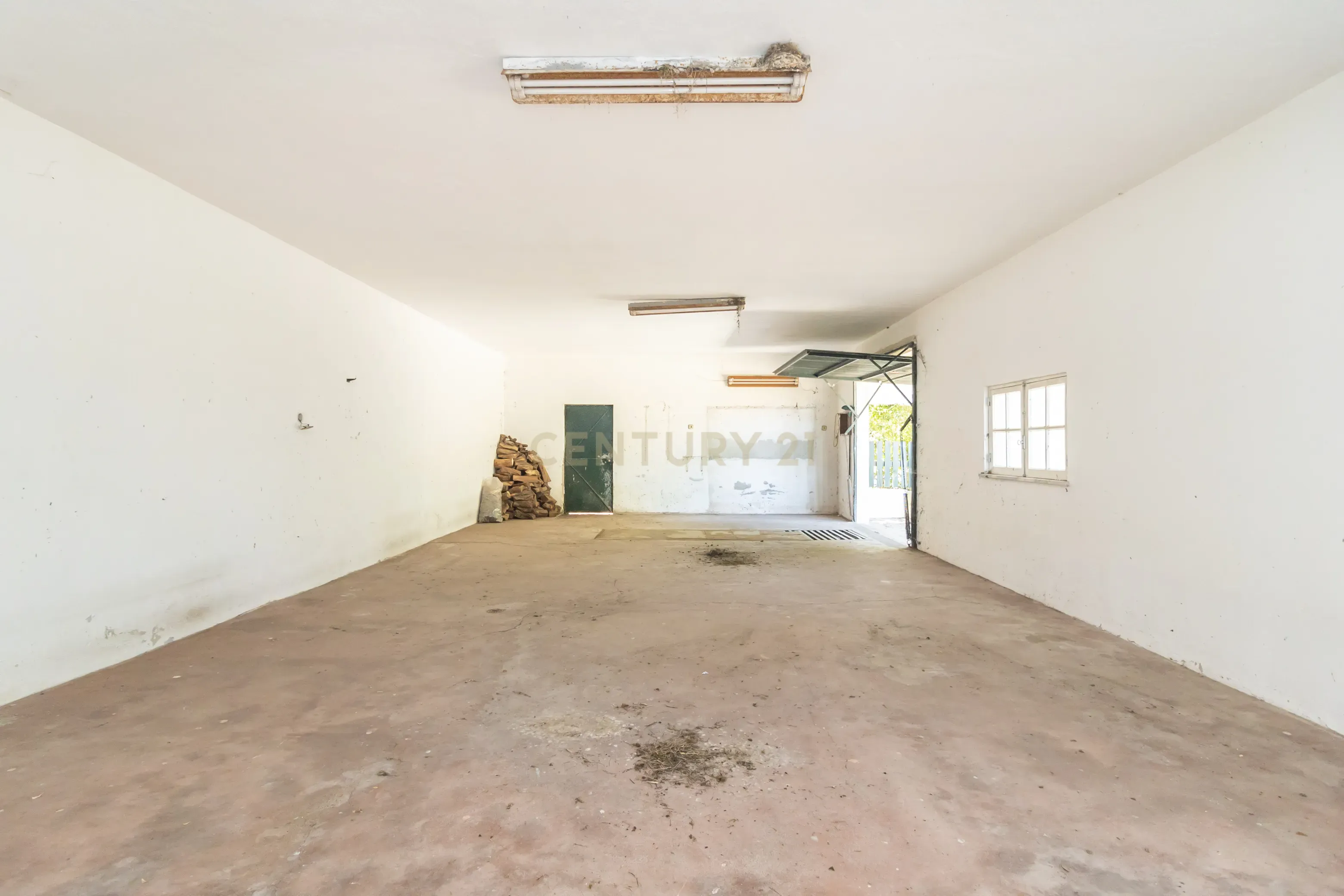 Moradia isolada em terreno de 2.345m2 - Image 69