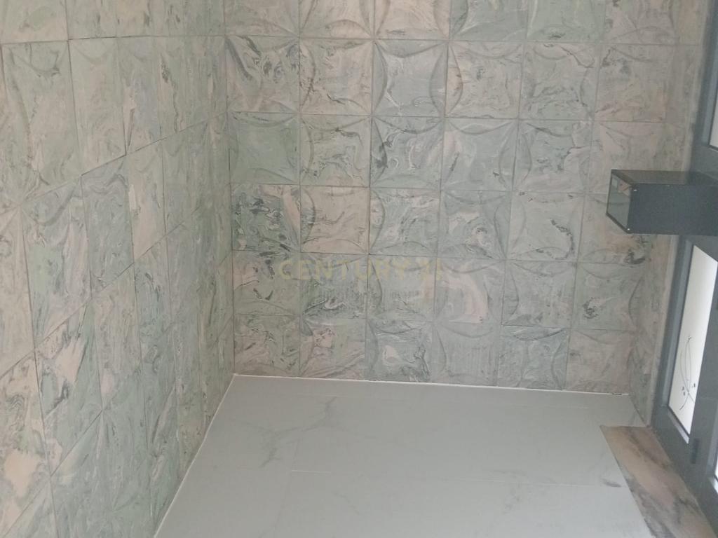 Amplo espaço comercial em funcionamento numa das principais avenidas do Barreiro! - Image 10