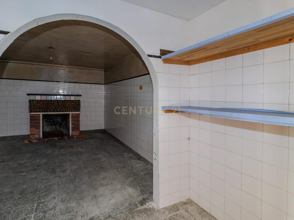 Moradia T3 + T1 + Espaço Comercial – Oportunidade Única no Centro da Vieira de Leiria - Image 16