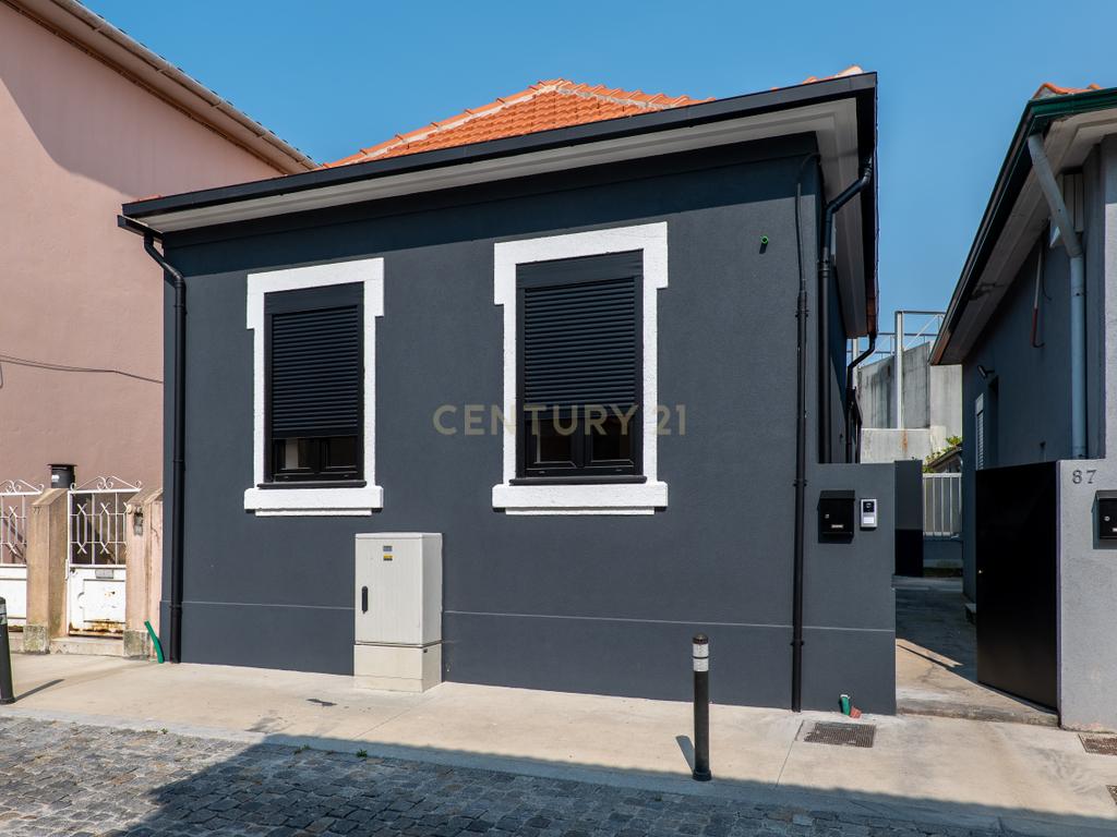 A Sua Nova Casa em Matosinhos – Moradia Térrea com Jardim e duas Suites! - Image 16