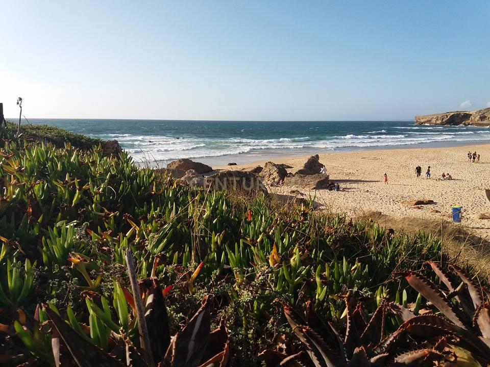 Quinta perto do Mar e de Aljezur, T3 mais uma ruina, com grande potential em Aljezur-Algarve - Image 57