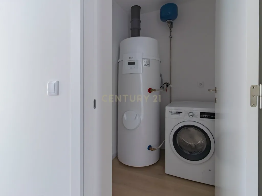 Excelente Penthouse T2 NOVA a 300 metros da praia - Image 23