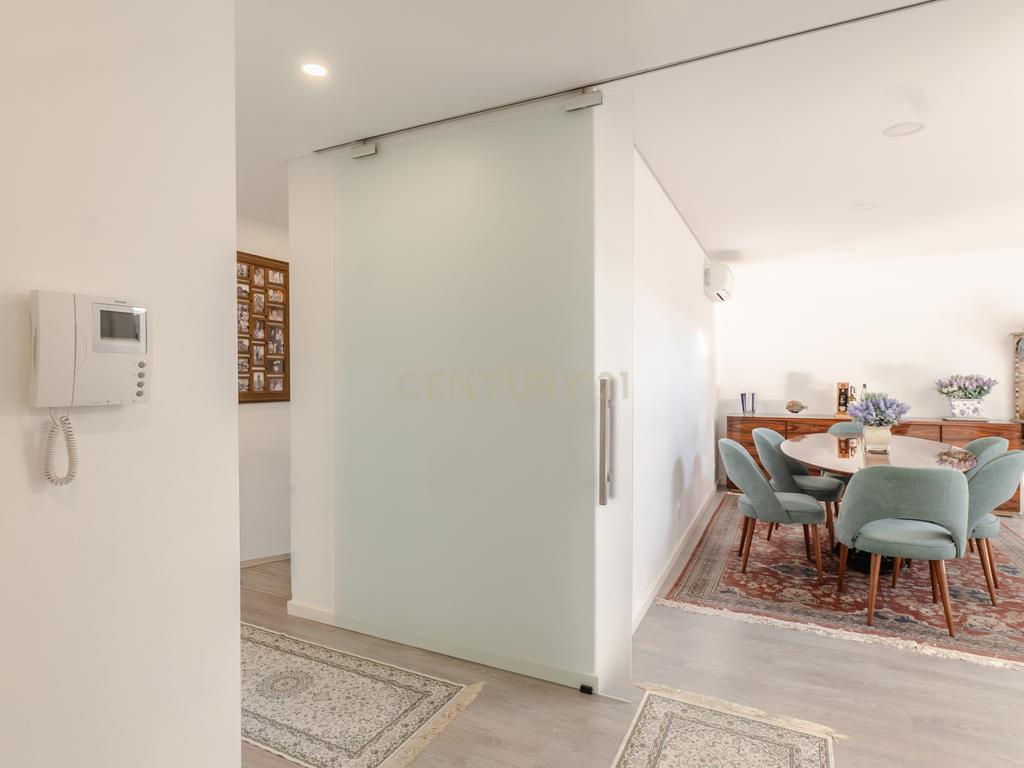 Duplex com terraço! a 5 minutos das praias! Quinta de Santa Teresa! - Image 12