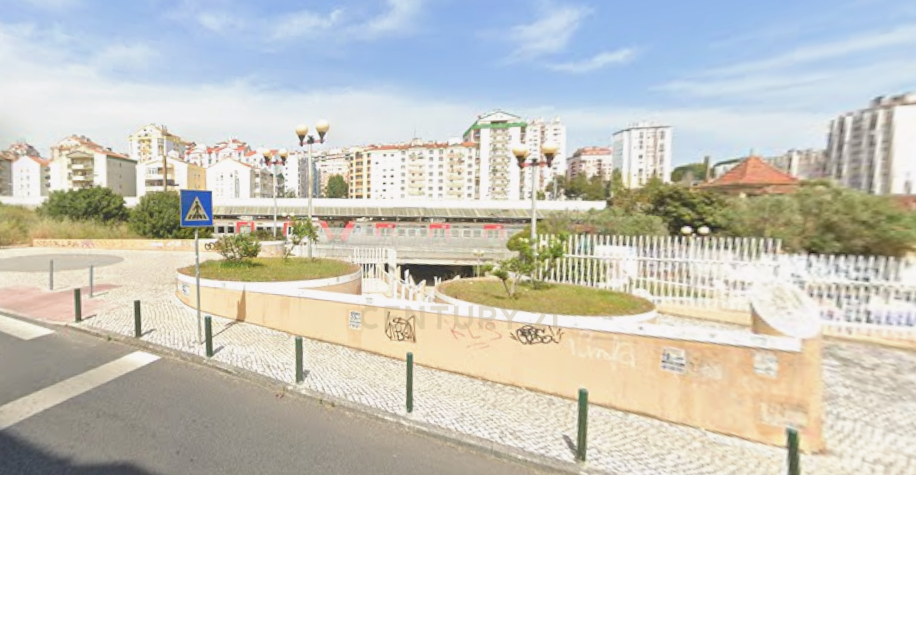 Fotografia 8 de T2 nas Mercês, Sintra | Em frente à estação ferroviária | Oportunidade de investimento