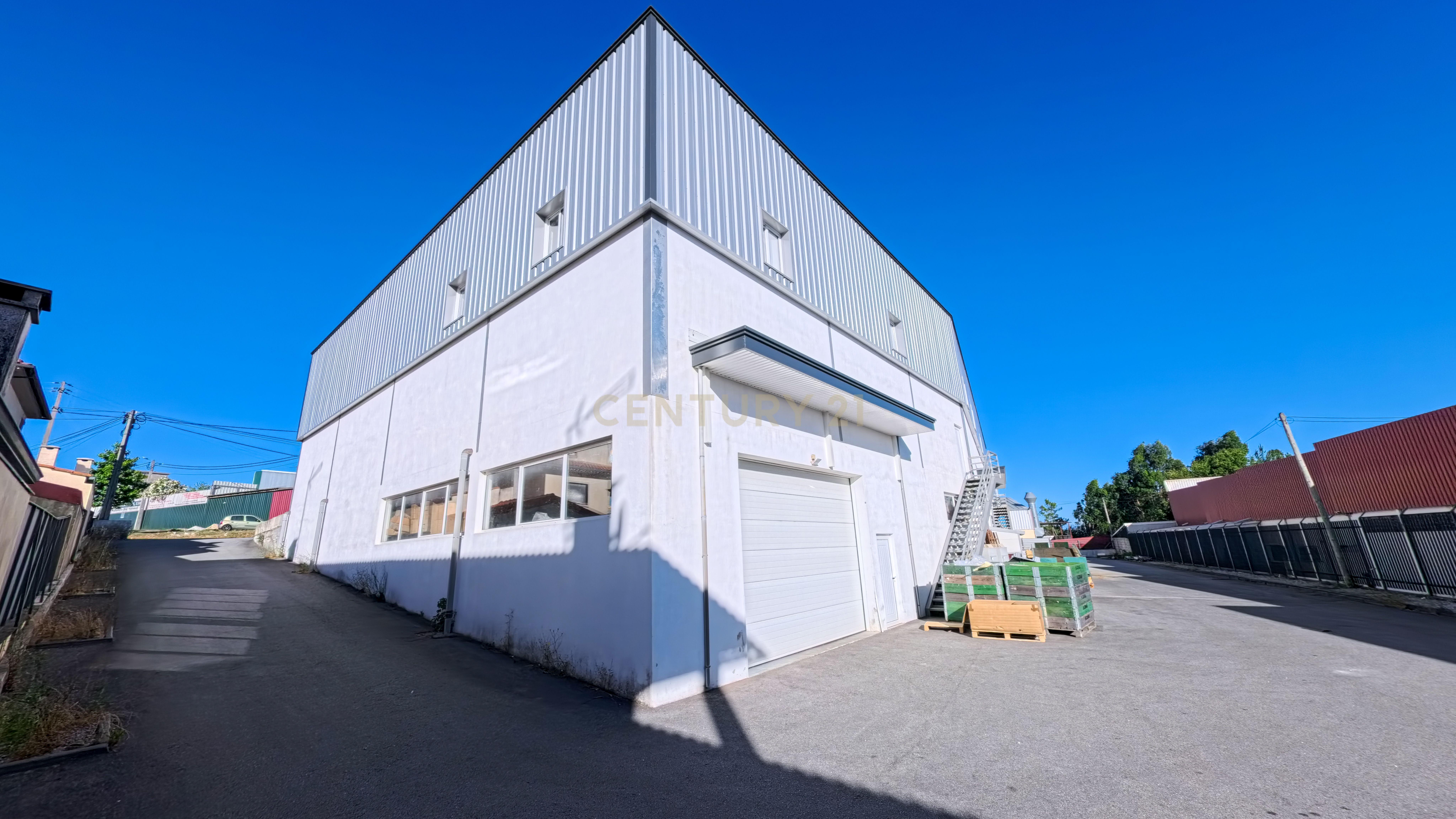 Fotografia 3 de Armazém Industrial na zona industrial do Campo – Viseu