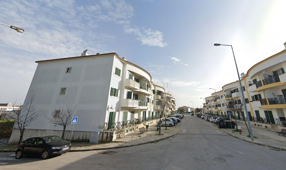 Apartamento T2, com Varanda e Arrecadação, em Aires, Palmela, Setúbal - Image 3