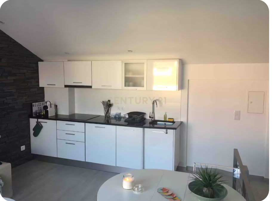 Uma Oportunidade Única para Viver ou Investir em Sesimbra! - Image 4