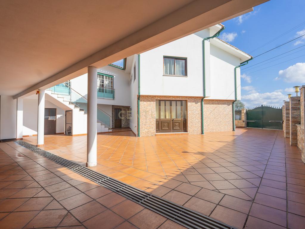Moradia T4, com jardim e terraço, em Anadia  - Image 35