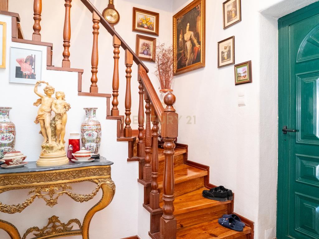 Moradia T3 – Caselas - Restelo - Image 21