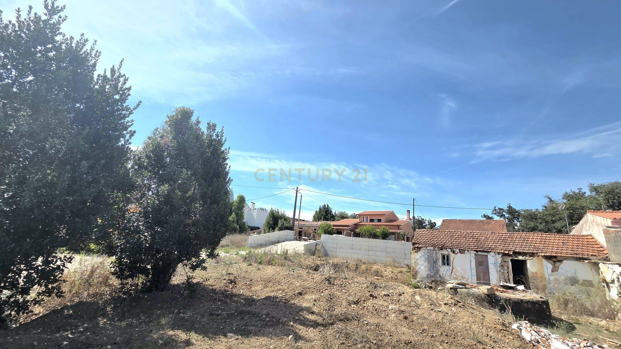 Fotografia 4 de Casa antiga a 5 Minutos de Pombal || Com Projecto aprovado para Remodelação
