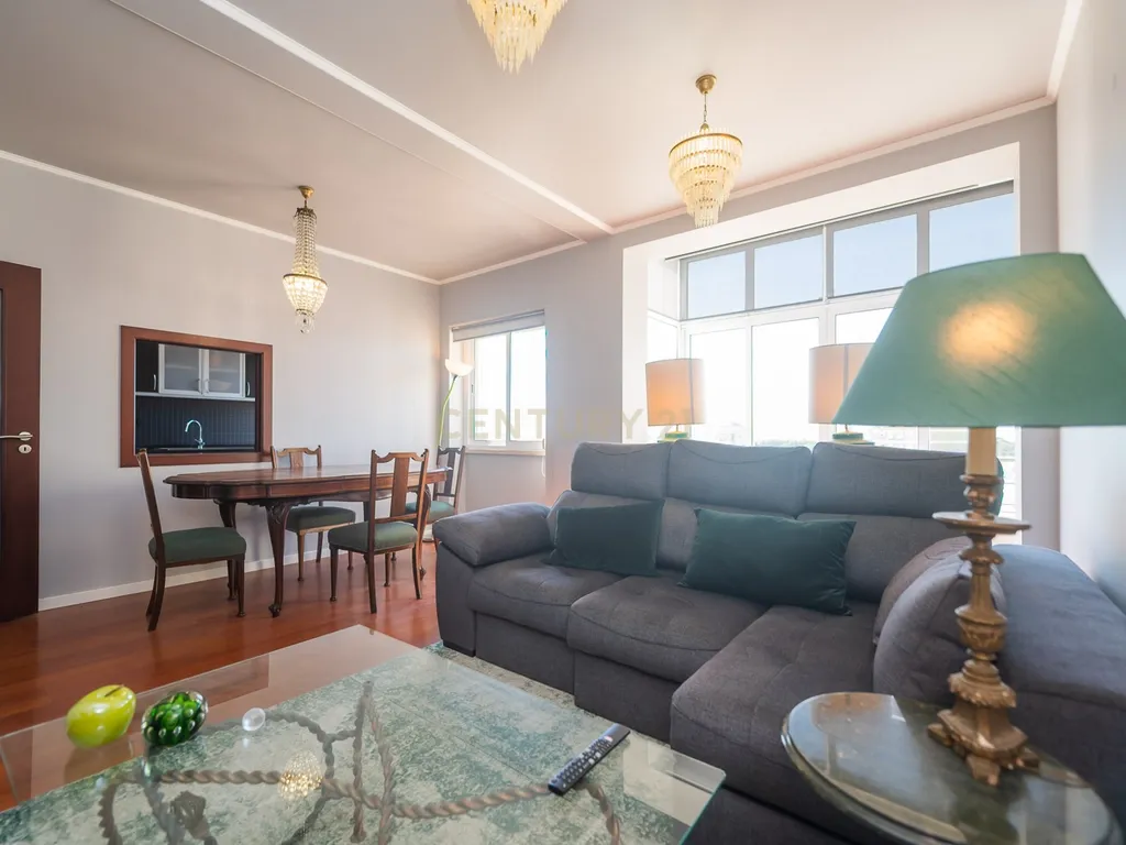 T2 de Charme na Portela de Sintra | Suite, Varandas e Vista Panorâmica - Image 15