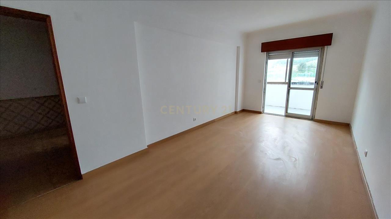 Apartamento T2 - Algueirão Mem-Martins - Image 6