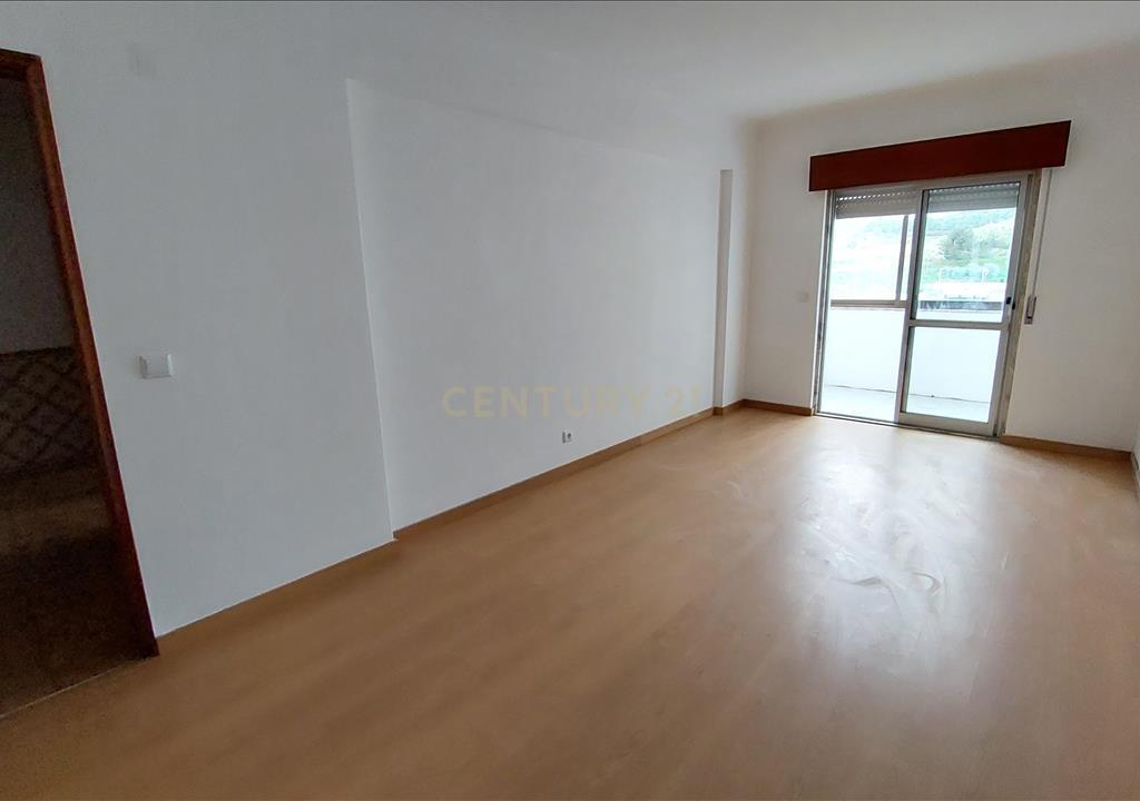 Apartamento T2 - Algueirão Mem-Martins - Image 6