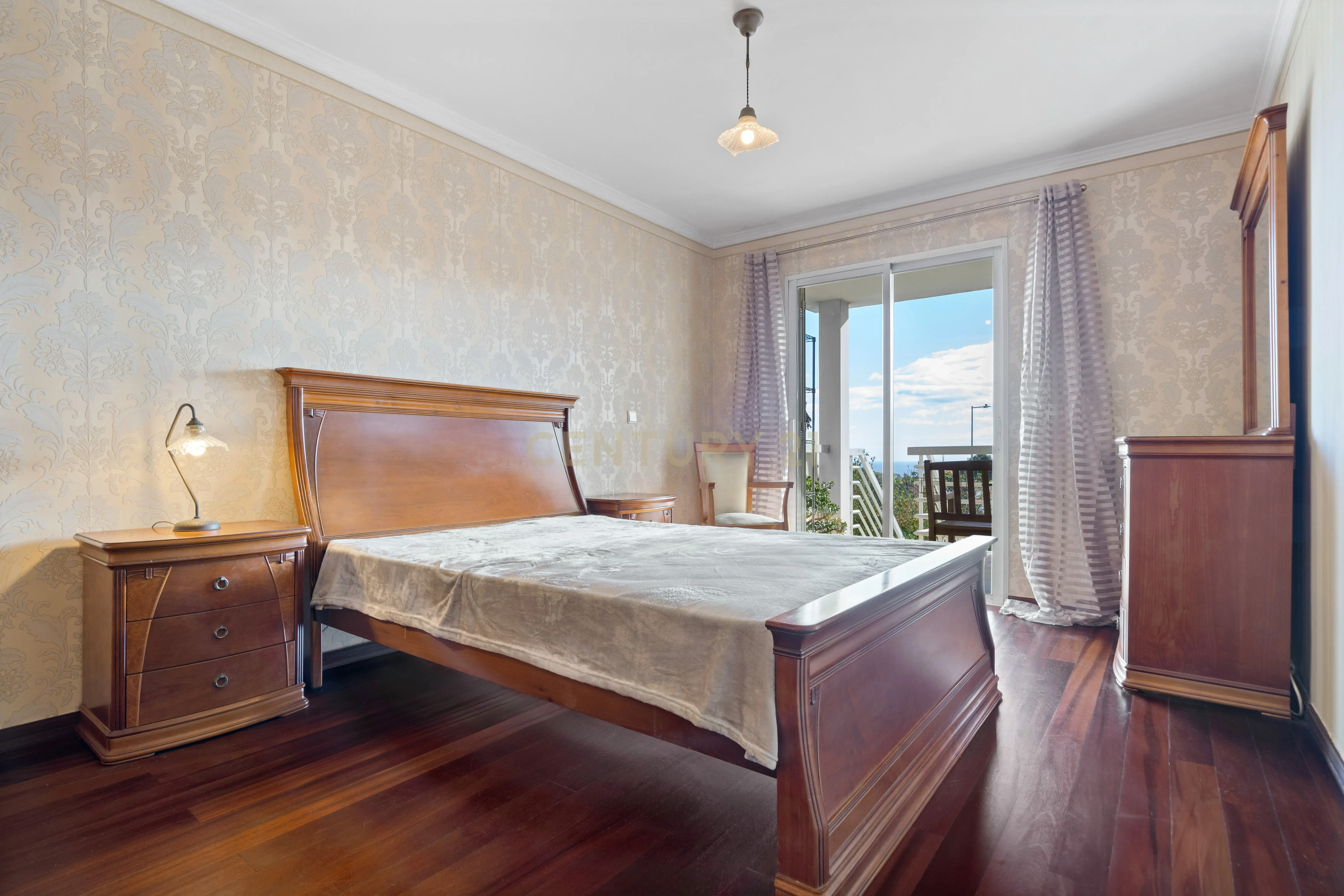 Apartamento T2 à Venda, com Jardim e Vista Mar - Pilar, Funchal - Image 19