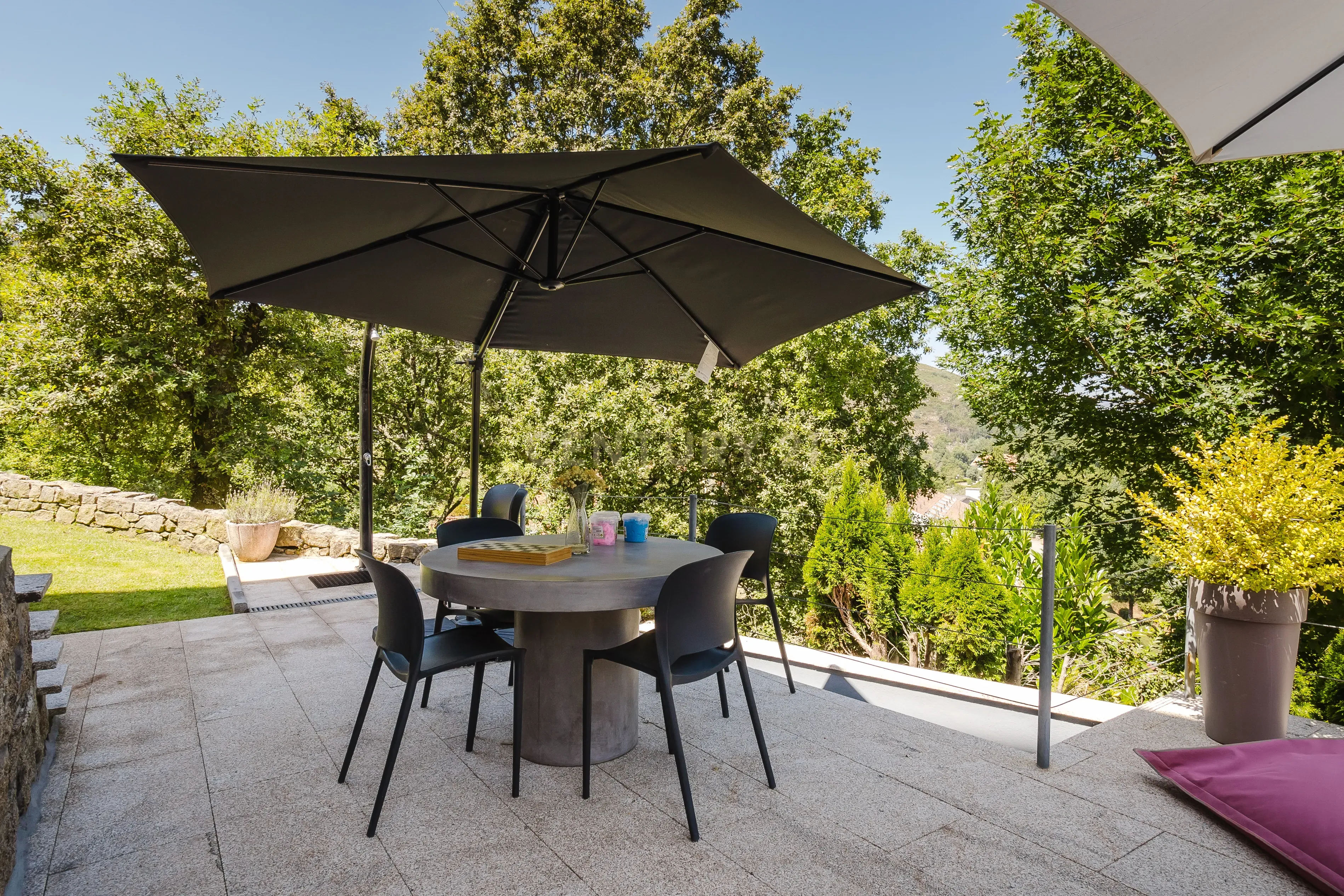 Casa Exuberante T4 com Piscina e Jacuzzi junto ao Rio na zona do Gerês - Image 21