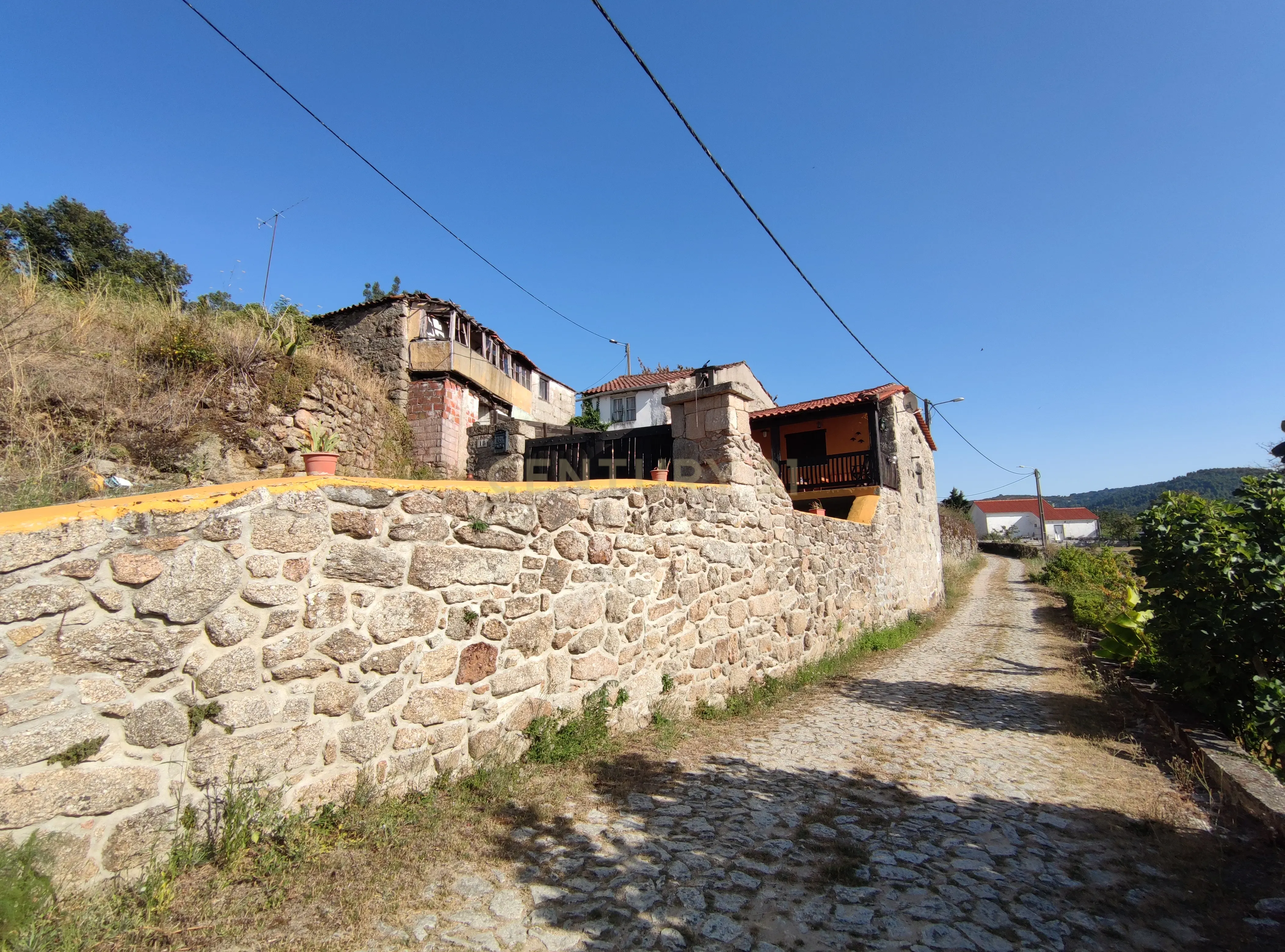 Moradia Rústica T2 a 10 kms da vila termal de Vidago - Image 19