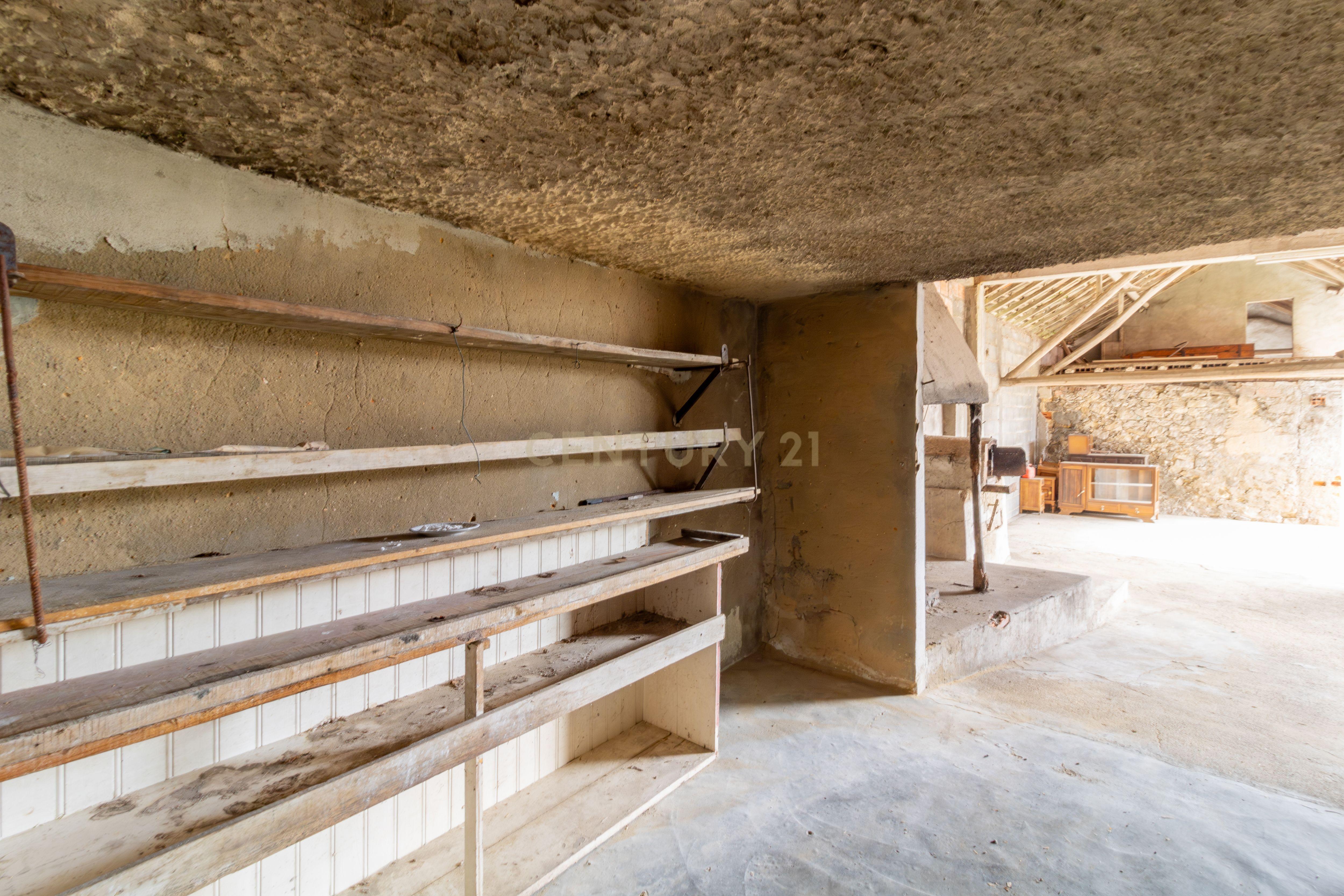 Moradia T3 na Maceira, Leiria - Image 22