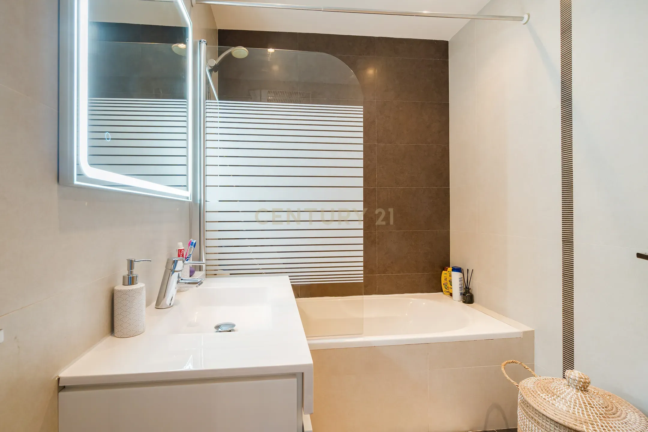 Casa Moderna em Alcantarilha, Silves - Perto da Praia e Golfe - Image 25