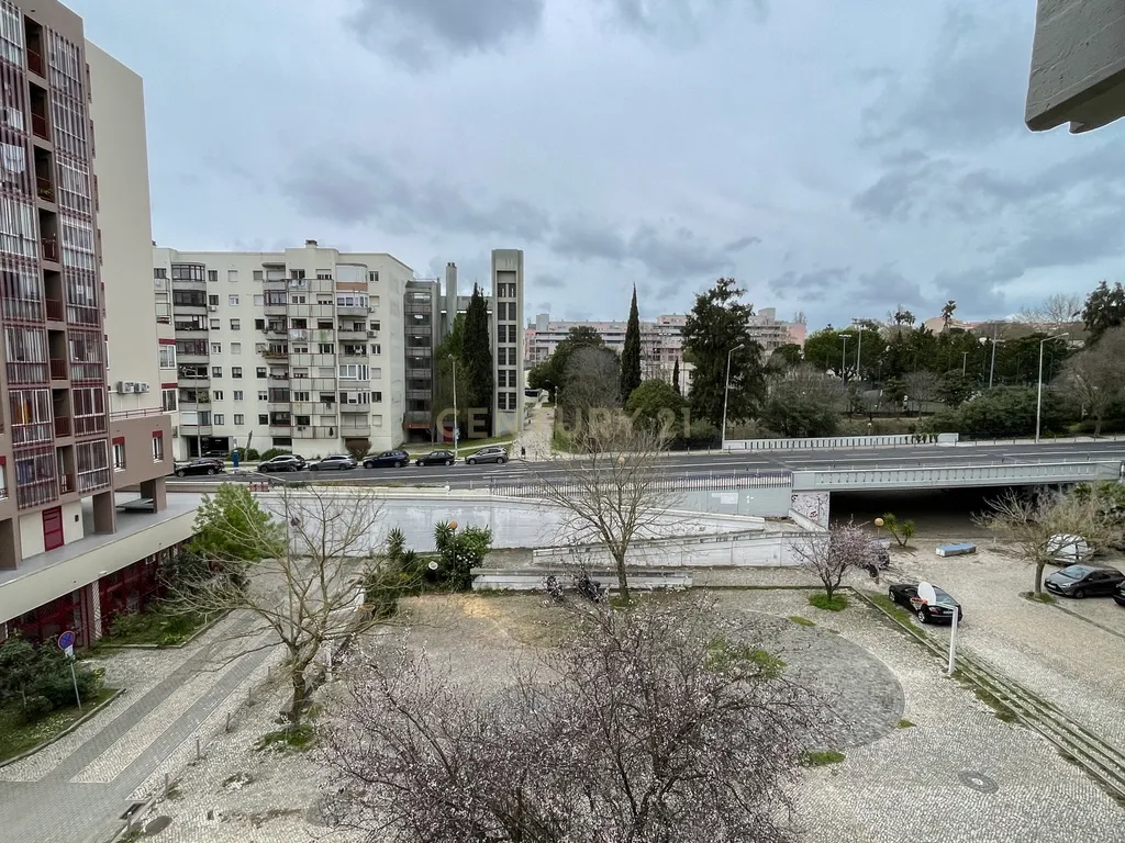 Apartamento T3 - Telheiras - 5 min Metro - Image 18