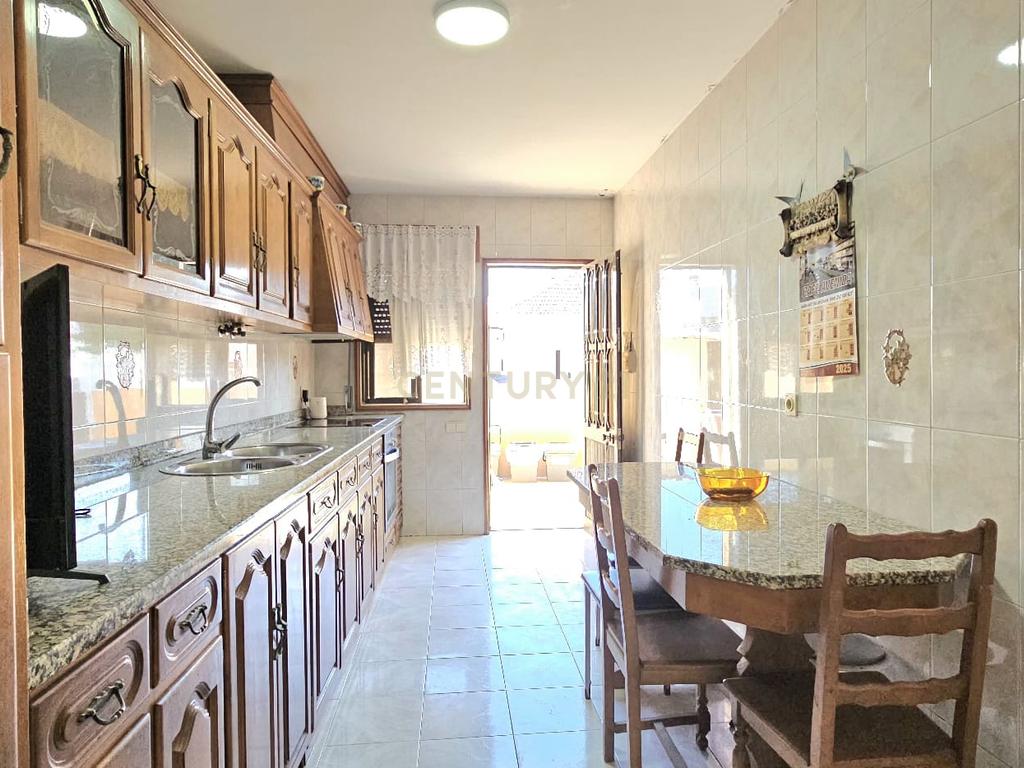 Moradia T4 Bi-Familiar em Primeira Linha de Mar – Vila do Conde - Image 11