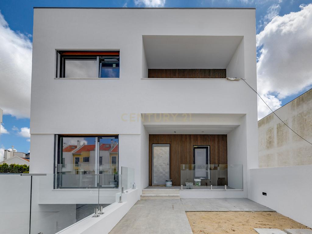 Moradia T4 com piscina em Caneças - Image 55